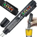Tester profesional cu afisaj digital pentru verificarea calitatii lichidului de frana